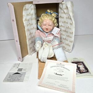 Ashton-Drake Annie Porcelain Doll Winter Wonderland 1993 | Complete Box COA 9"